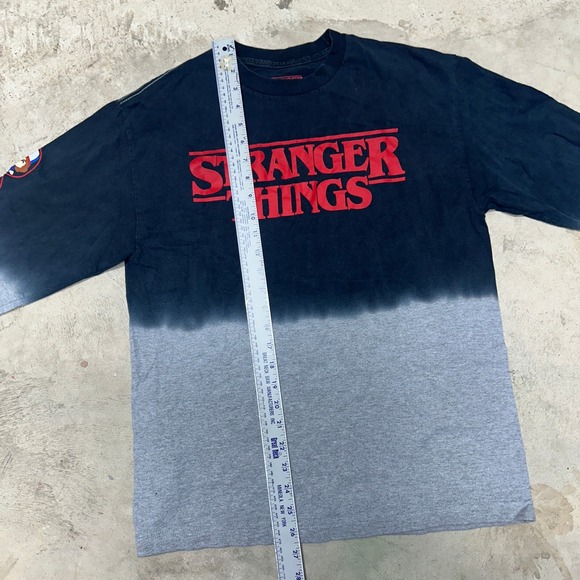 Stranger Things Long Sleeve T Shirt Dip Dye Graphic Print Size M - Picture 3 of 6